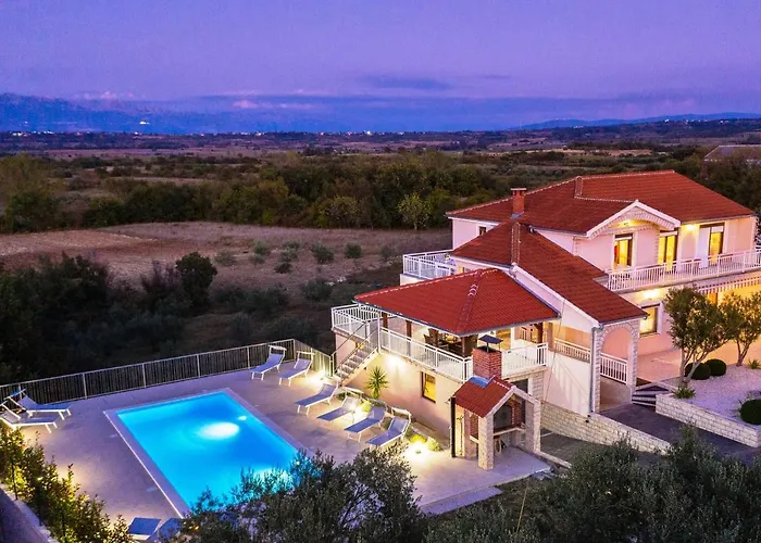 Vila Luna Apartments