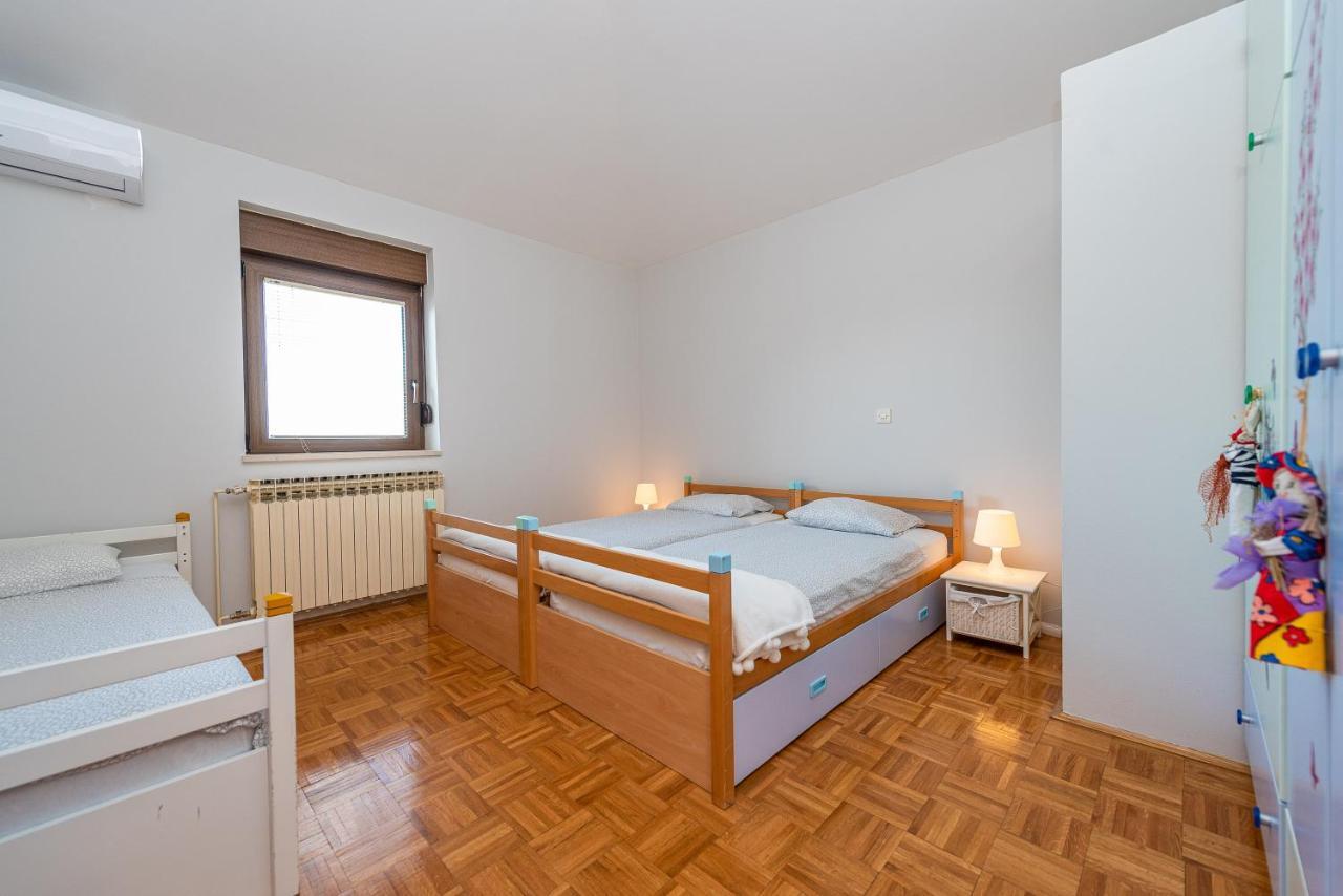 Luna Apartment *